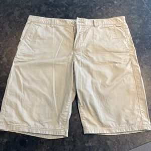John varvatos 36 in waist khaki shorts